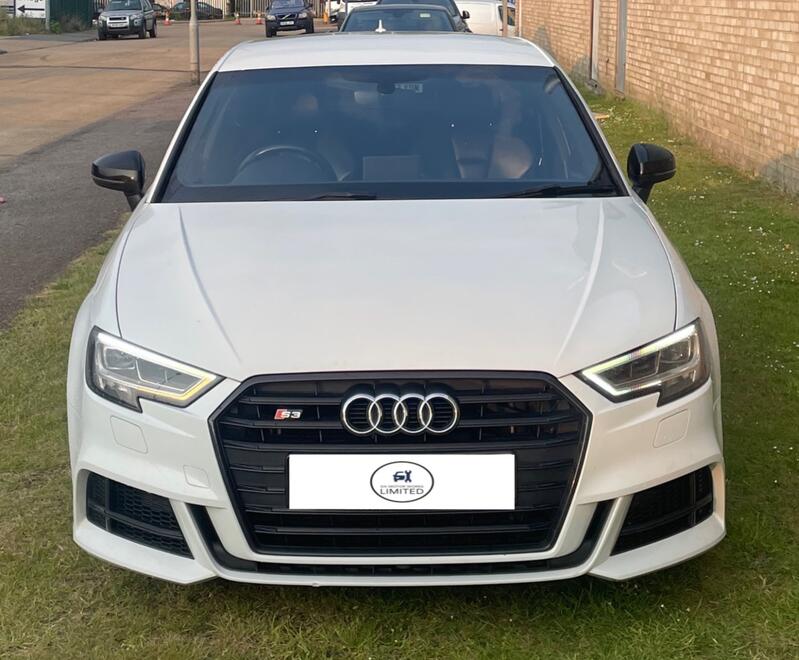 AUDI S3 2.0 TFSI Black Edition