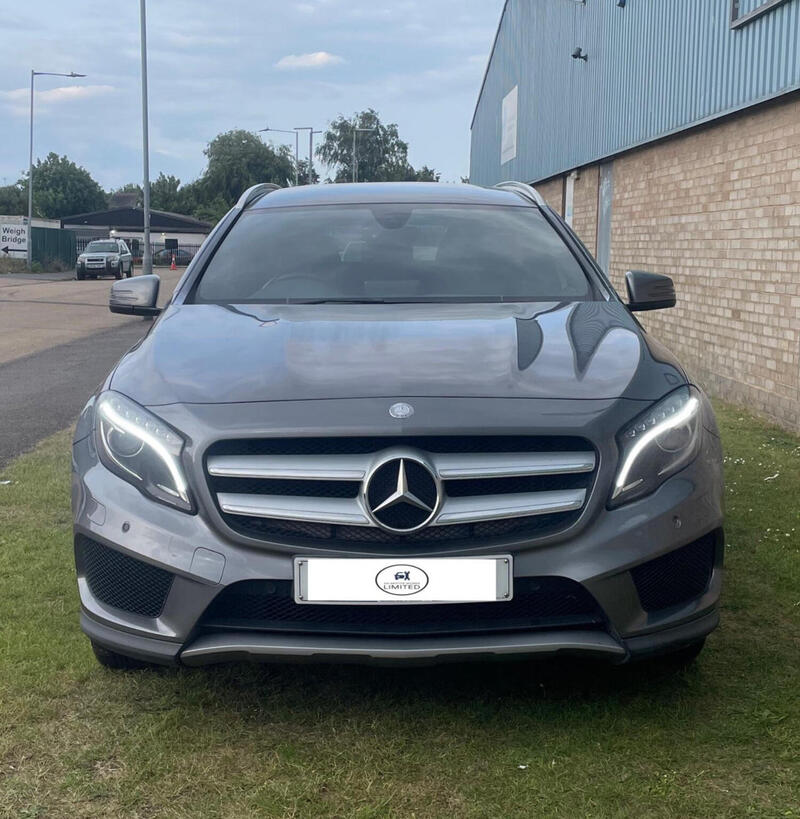 MERCEDES-BENZ GLA CLASS 2.1 GLA200d AMG Line